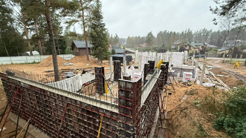 Опалубка стен и фундамента, фотография